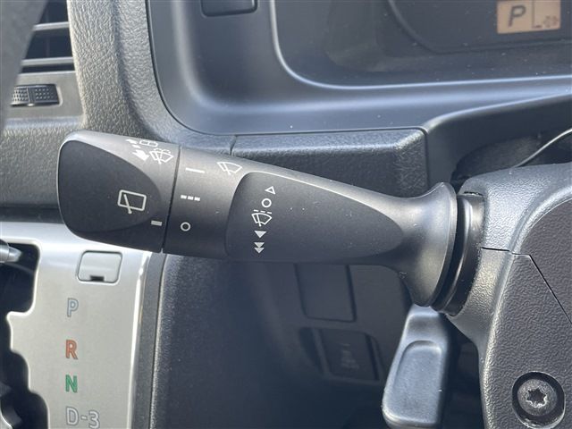 TOYOTA HIACE VAN 4WD 2015 Image 31