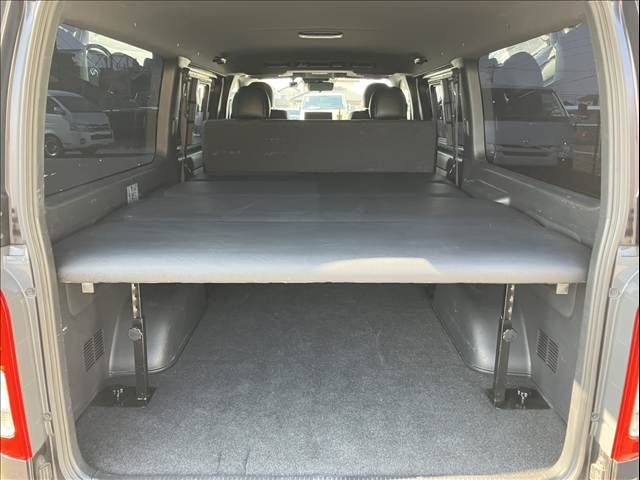 TOYOTA HIACE VAN 2WD 2021 Image 31