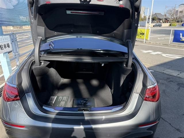 MERCEDES BENZ S CLAS 2025 Image 31