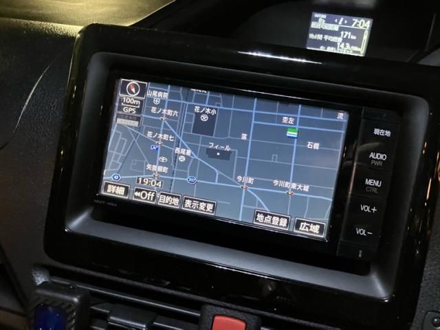 TOYOTA VOXY 2015 Image 31