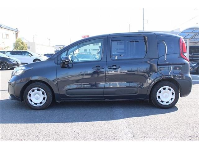 TOYOTA SIENTA HYBRID 2023 Image 31