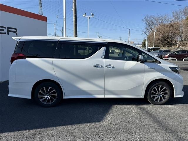 TOYOTA ALPHARD HYBRID 4WD 2017 Image 31