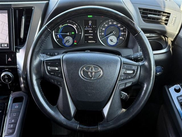 TOYOTA ALPHARD HYBRID 4WD 2017 Image 31