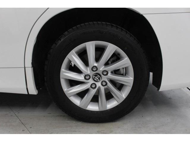 TOYOTA NOAH HYBRID 2022 Image 31