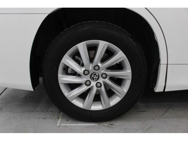 TOYOTA NOAH HYBRID 2022 Image 31