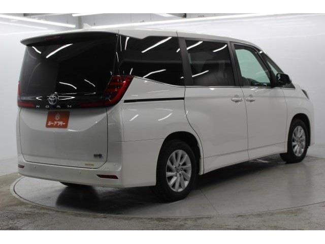 TOYOTA NOAH HYBRID 2022 Image 31