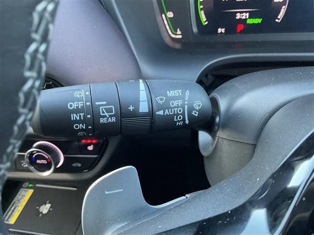 HONDA ZR-V E:HEV 2024 Image 31