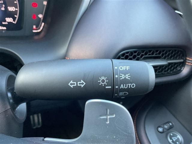 HONDA ZR-V E:HEV 2024 Image 31