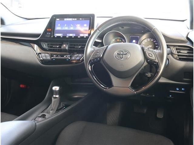 TOYOTA C-HR 2019 Image 31