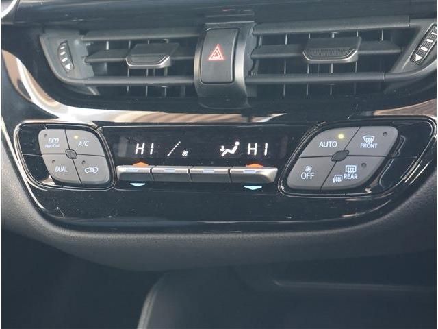 TOYOTA C-HR 2019 Image 31