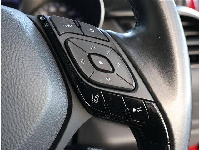 TOYOTA C-HR 2019 Image 31