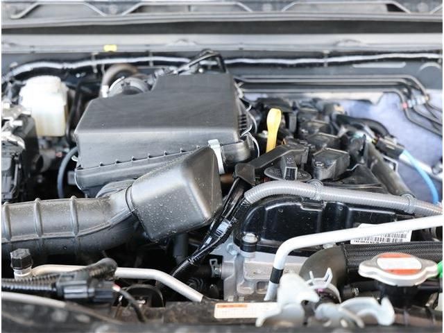 SUZUKI JIMNY NOMADE 2025 Image 31