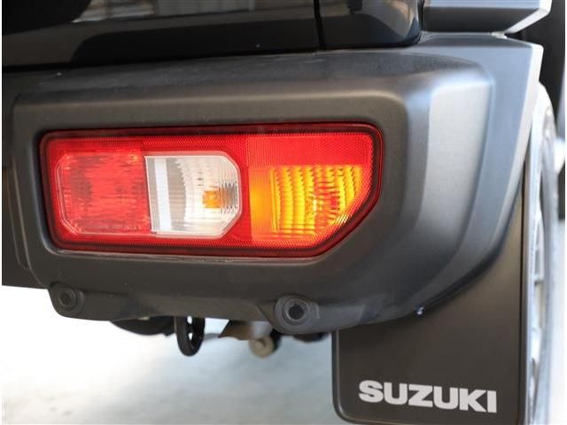 SUZUKI JIMNY NOMADE 2025 Image 31