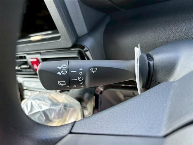 DAIHATSU TANTO CUSTOM 2025 Image 31