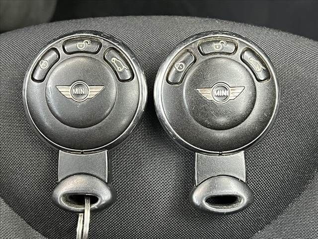 BMW MINI COOPER S 2011 Image 31