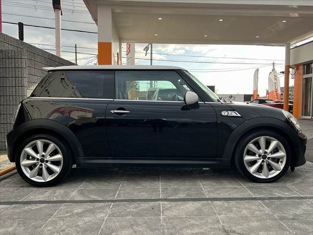 BMW MINI COOPER S 2011 Image 31