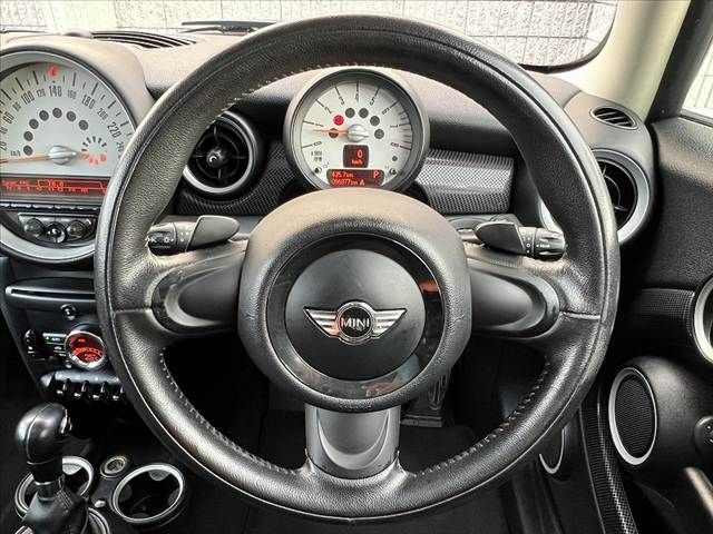 BMW MINI COOPER S 2011 Image 31