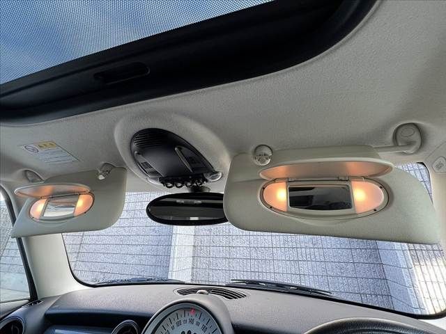 BMW MINI COOPER S 2011 Image 31