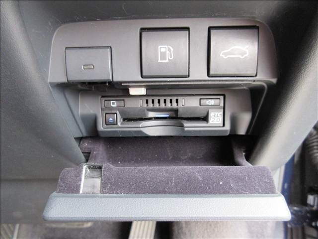 TOYOTA CENTURY 2022 Image 31