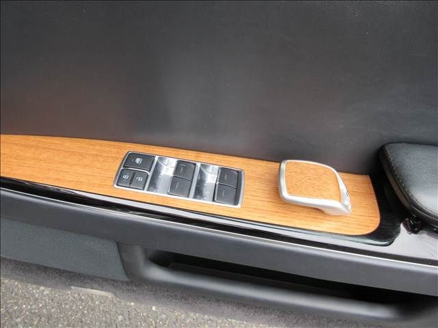 TOYOTA CENTURY 2022 Image 31