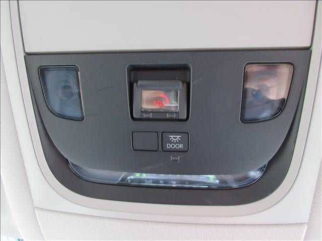 TOYOTA CENTURY 2022 Image 31