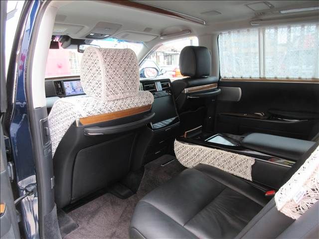 TOYOTA CENTURY 2022 Image 31