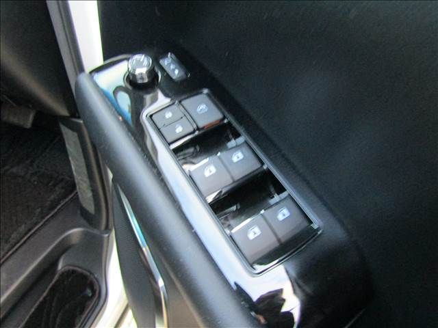 TOYOTA VELLFIRE 2018 Image 31