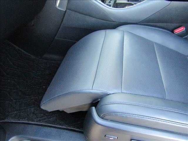 TOYOTA VELLFIRE 2018 Image 31