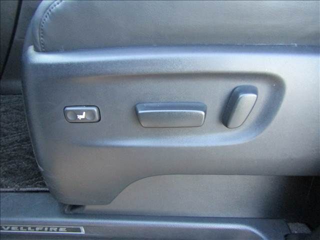 TOYOTA VELLFIRE 2018 Image 31