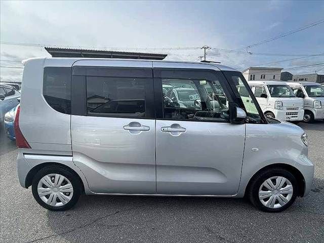 DAIHATSU TANTO 2021 Image 31