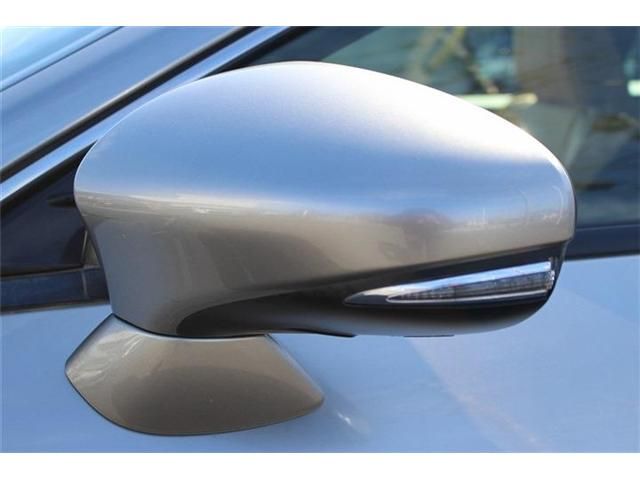 TOYOTA LEXUS RC300H 2015 Image 31