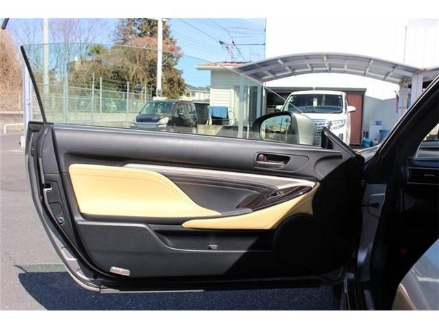 TOYOTA LEXUS RC300H 2015 Image 31