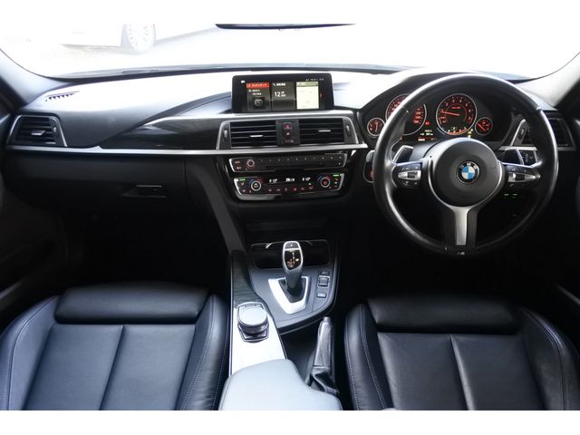 BMW 3SERIES TOURING 2018 Image 31