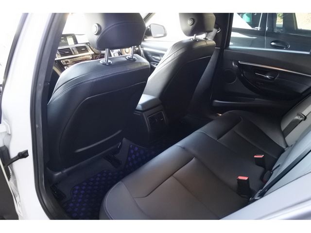 BMW 3SERIES TOURING 2018 Image 31