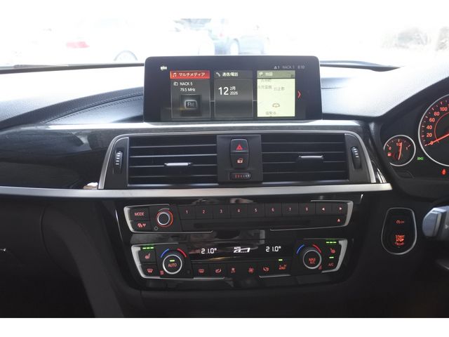 BMW 3SERIES TOURING 2018 Image 31