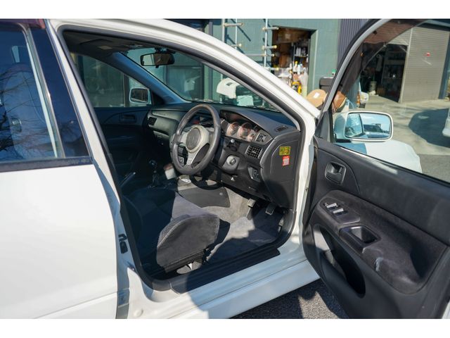 MITSUBISHI LANCER  4WD 2001 Image 31