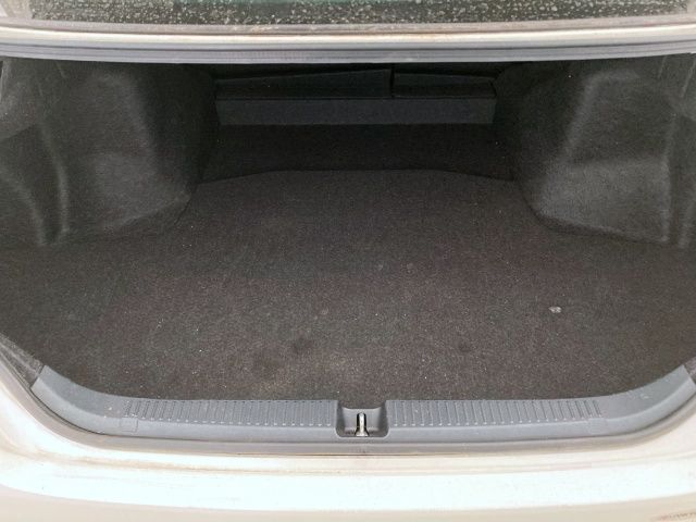 TOYOTA MARK X 2013 Image 31