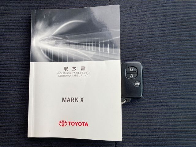 TOYOTA MARK X 2013 Image 31