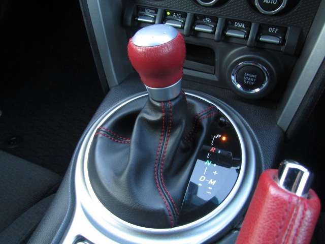 TOYOTA 86 2012 Image 31