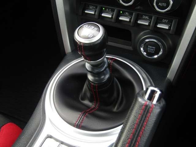 TOYOTA 86 2017 Image 31