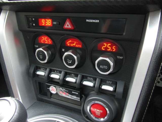 TOYOTA 86 2015 Image 31