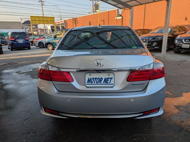 HONDA ACCORD HYBRID 2013 Image 31