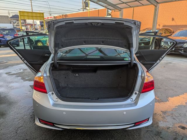 HONDA ACCORD HYBRID 2013 Image 31