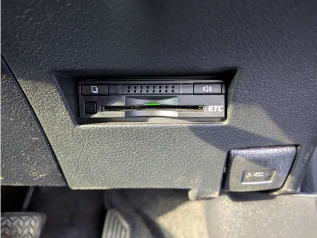 TOYOTA COROLLA FIELDER HYBR 2014 Image 31