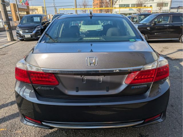 HONDA ACCORD HYBRID 2014 Image 31