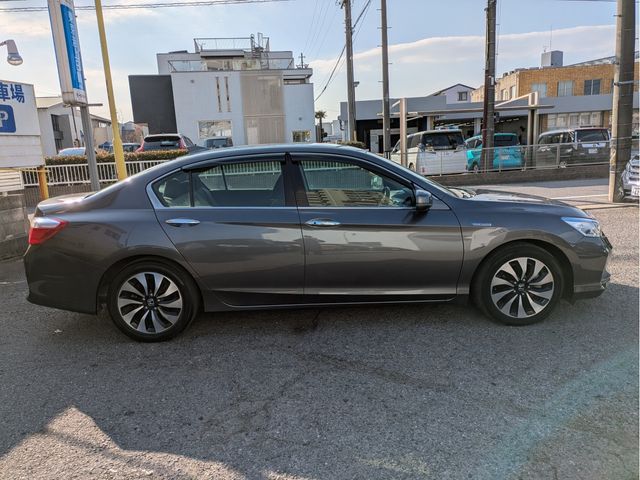HONDA ACCORD HYBRID 2014 Image 31