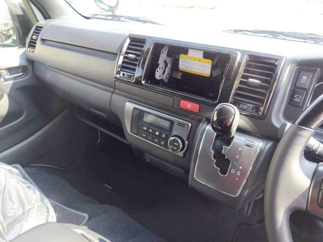 TOYOTA HIACE VAN 2WD 2025 Image 31