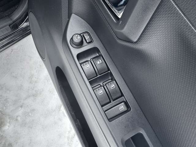 DAIHATSU MIRA E:S 4WD 2018 Image 31