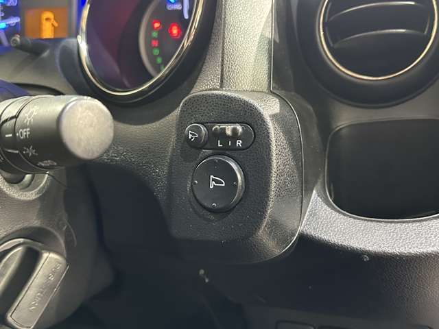 HONDA FIT SHUTTLE HYBRID 2013 Image 31