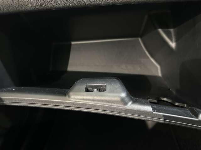 HONDA FIT HYBRID 2011 Image 31